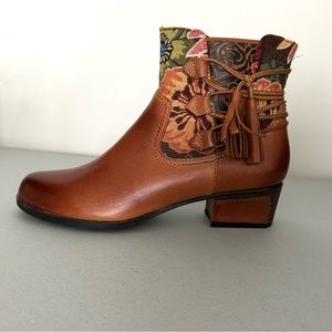 L’Artiste by Spring Step boots